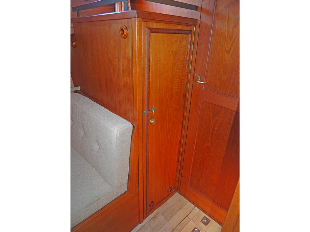 Cabin en avant, H&eacute;bergements